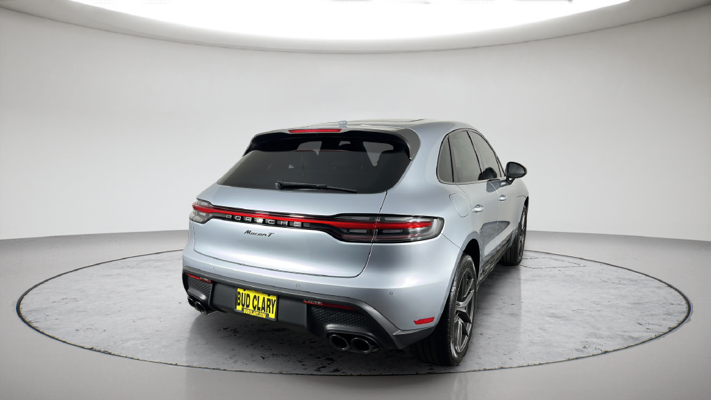 Used 2023 Porsche Macan Turbo AWD/4WD image 8