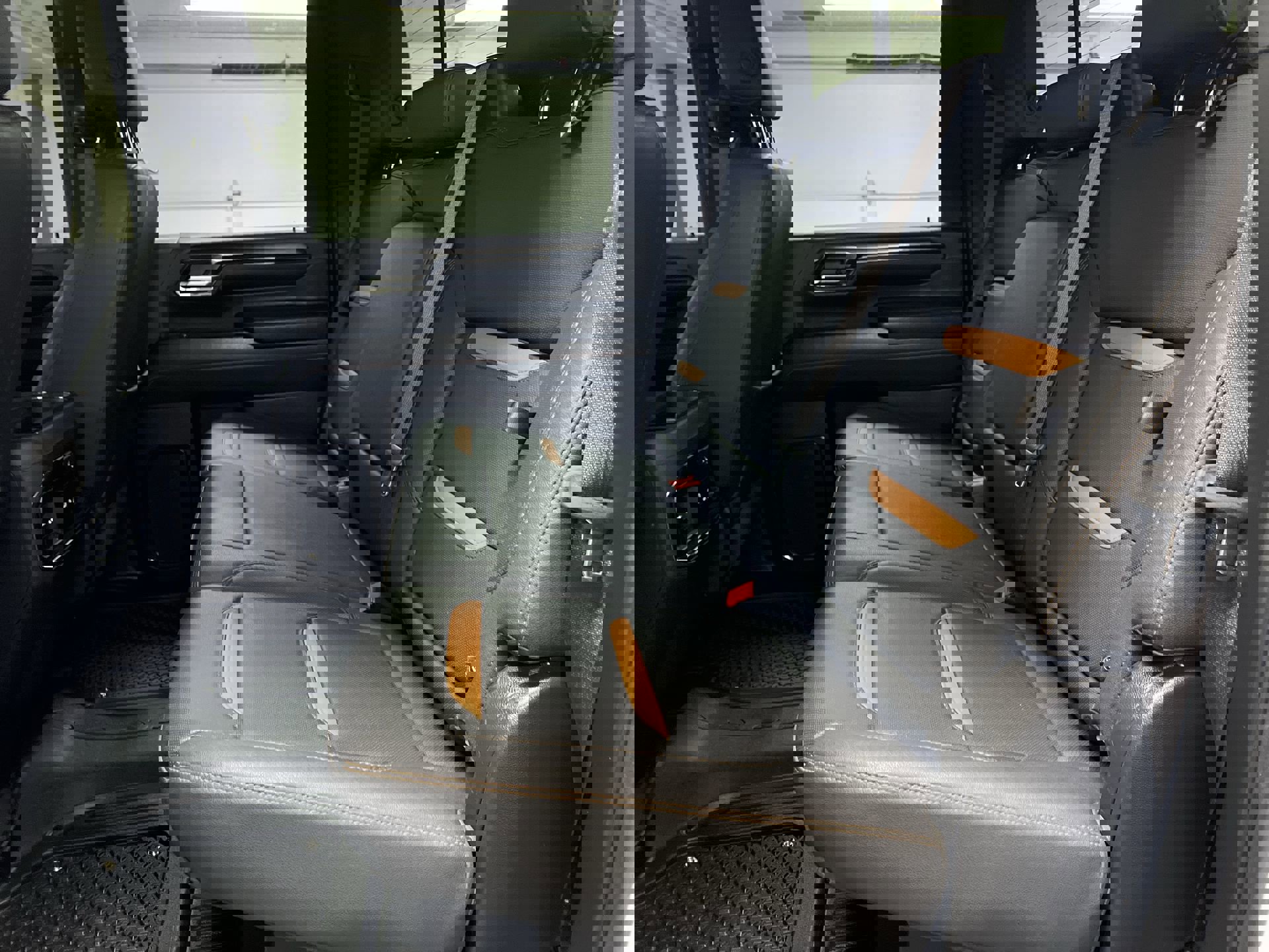 Certified 2024 GMC Sierra 2500 AT4 w/ AT4 Preferred Package image 93