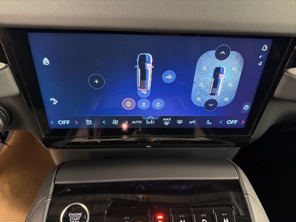 New 2026 Lincoln Navigator Premiere AWD/4WD image 13