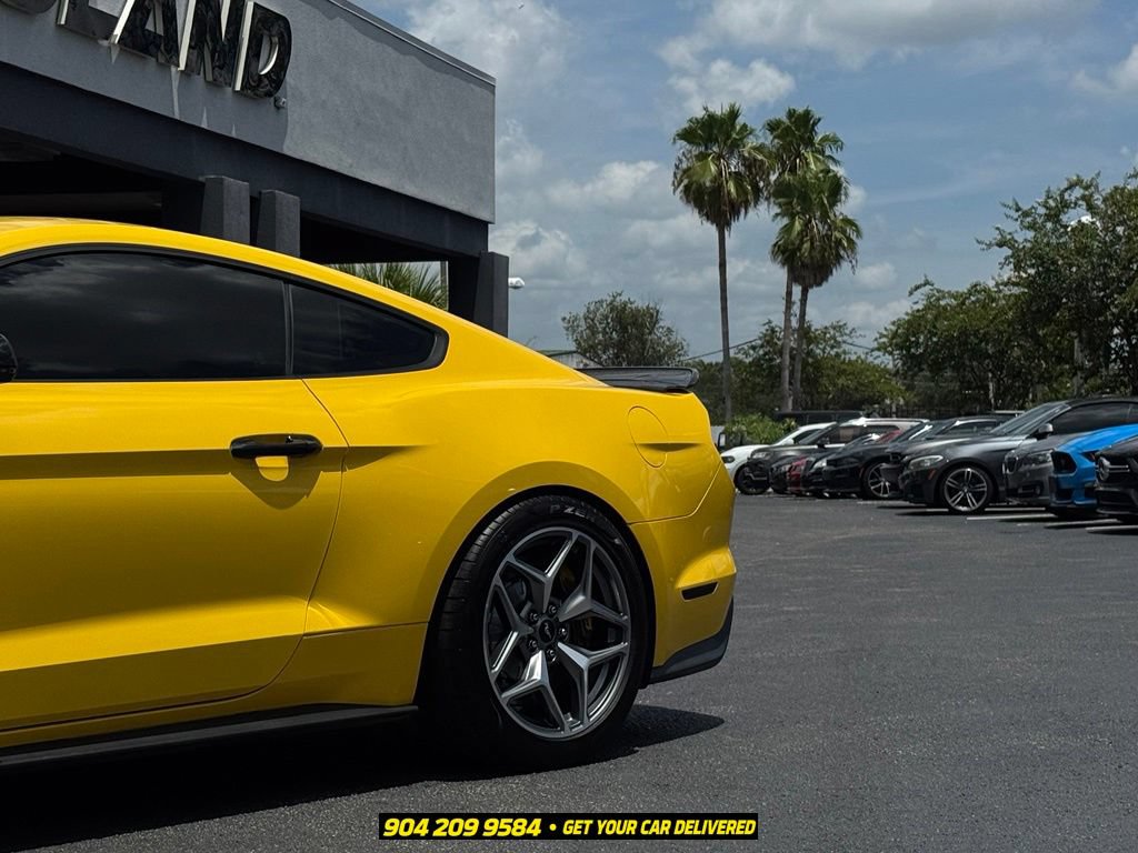 Used 2017 Ford Mustang Shelby GT350 RWD image 4