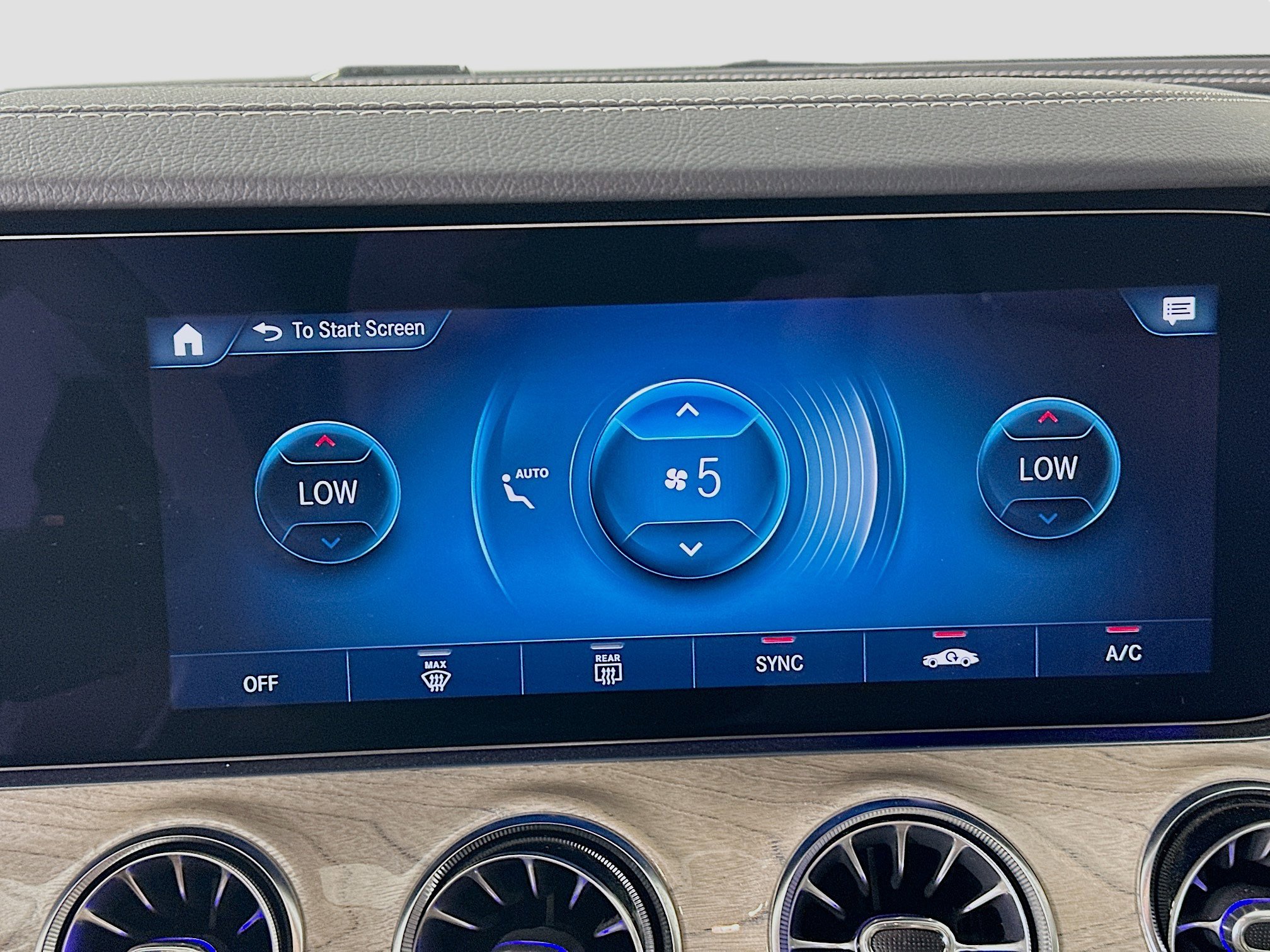 Used 2023 Mercedes-Benz E 450 4MATIC Coupe image 20