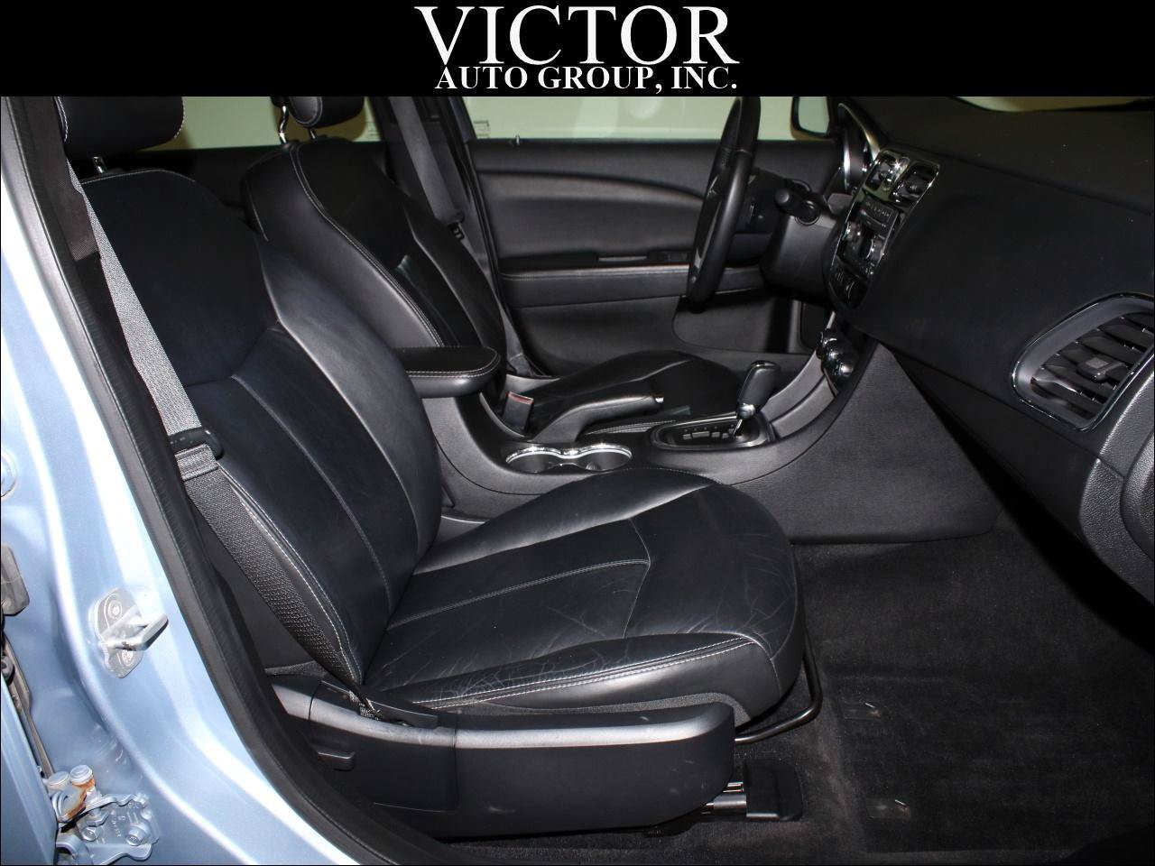 Used 2013 Chrysler 200 Limited FWD image 27
