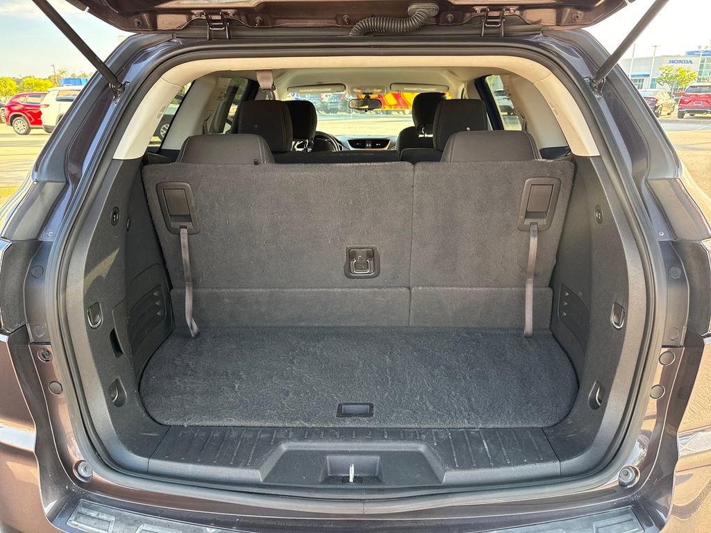 Used 2015 Chevrolet Traverse LT w/ Style and Technology Package AWD/4WD image 31
