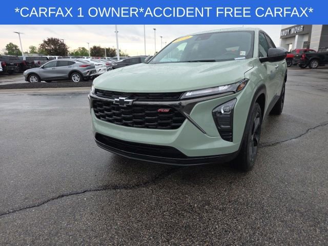 Used 2024 Chevrolet Trax RS w/ Sunroof Package FWD image 7