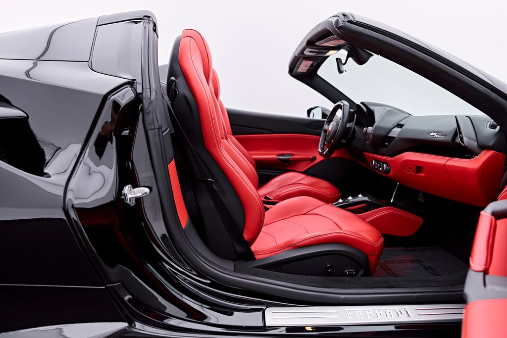 Used 2018 Ferrari 488 Spider RWD image 49