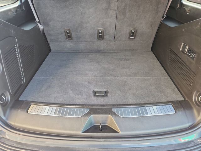 Certified 2021 Chevrolet Suburban RST w/ Luxury Package image 25