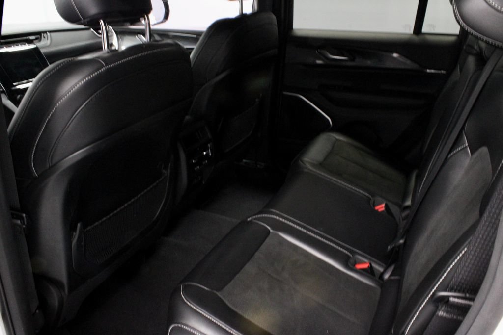 Used 2023 Jeep Grand Cherokee Altitude AWD/4WD image 20