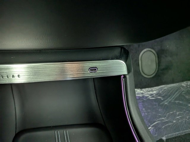 New 2026 Cadillac Lyriq Luxury image 9