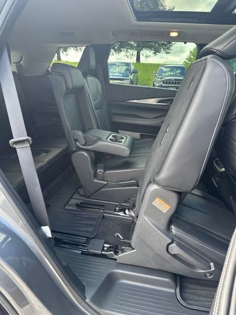 Used 2024 INFINITI QX60 Luxe w/ Vision Package FWD image 55