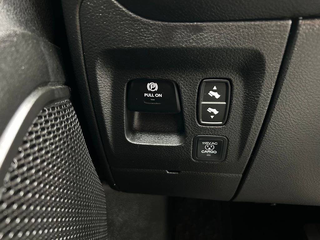 Certified 2025 RAM 1500 Big Horn image 15