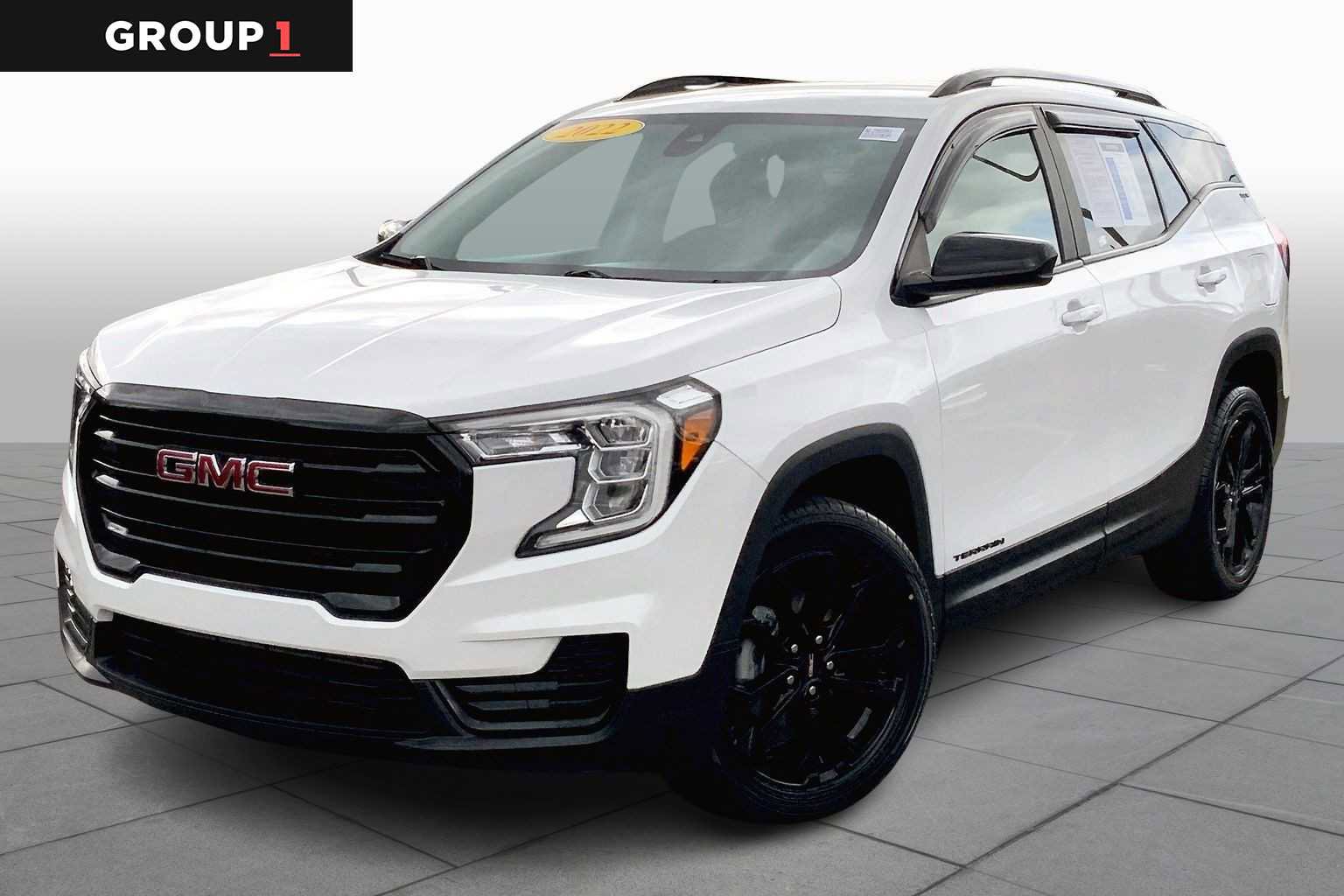 Certified 2022 GMC Terrain SLE w/ Driver Convenience Package image 1