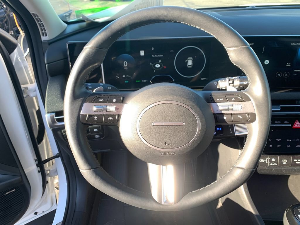 Used 2025 Hyundai Tucson Limited image 25