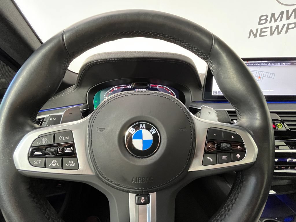 Used 2023 BMW M550i xDrive w/ Executive Package AWD/4WD image 19