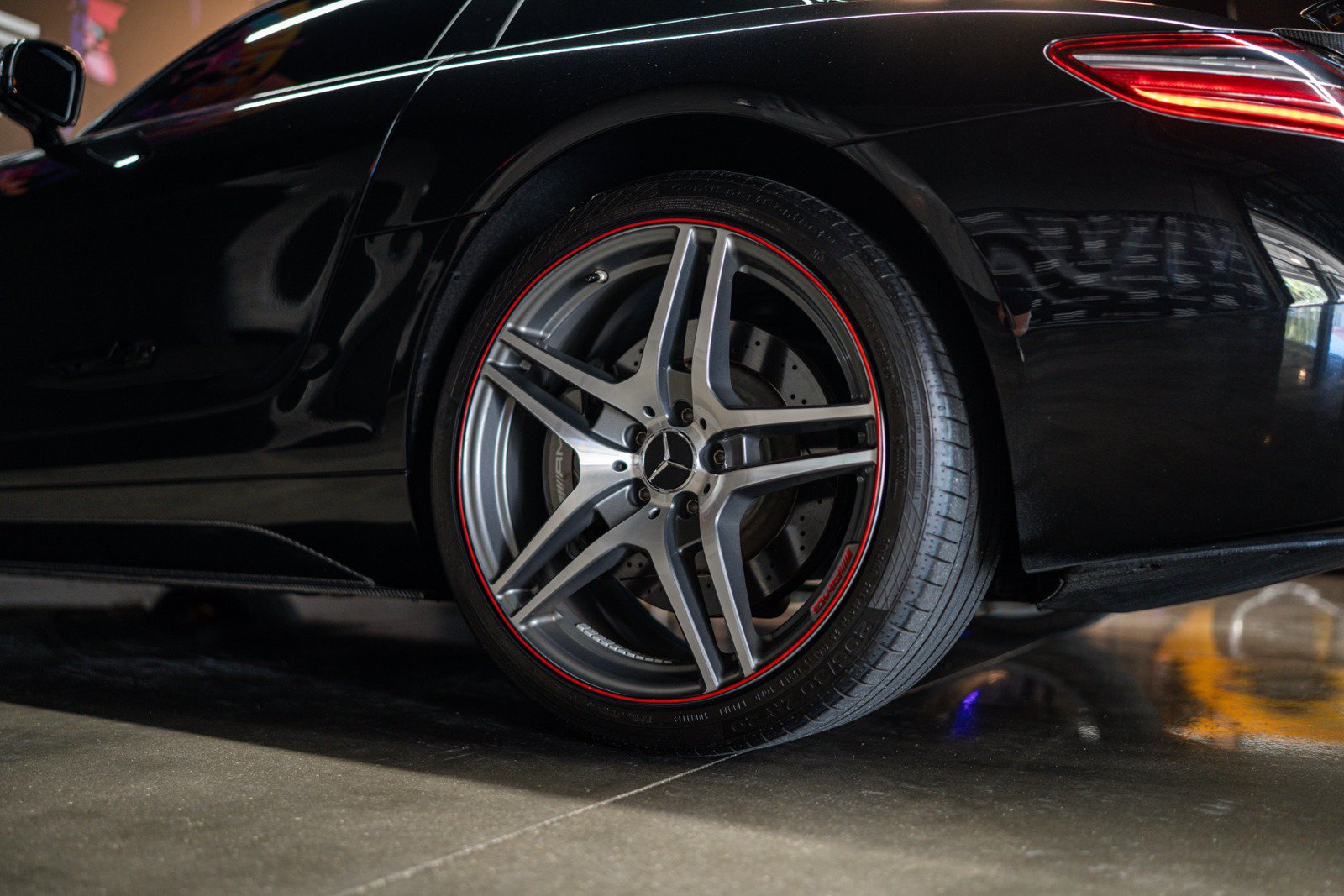 Used 2012 Mercedes-Benz SLS AMG Coupe image 11