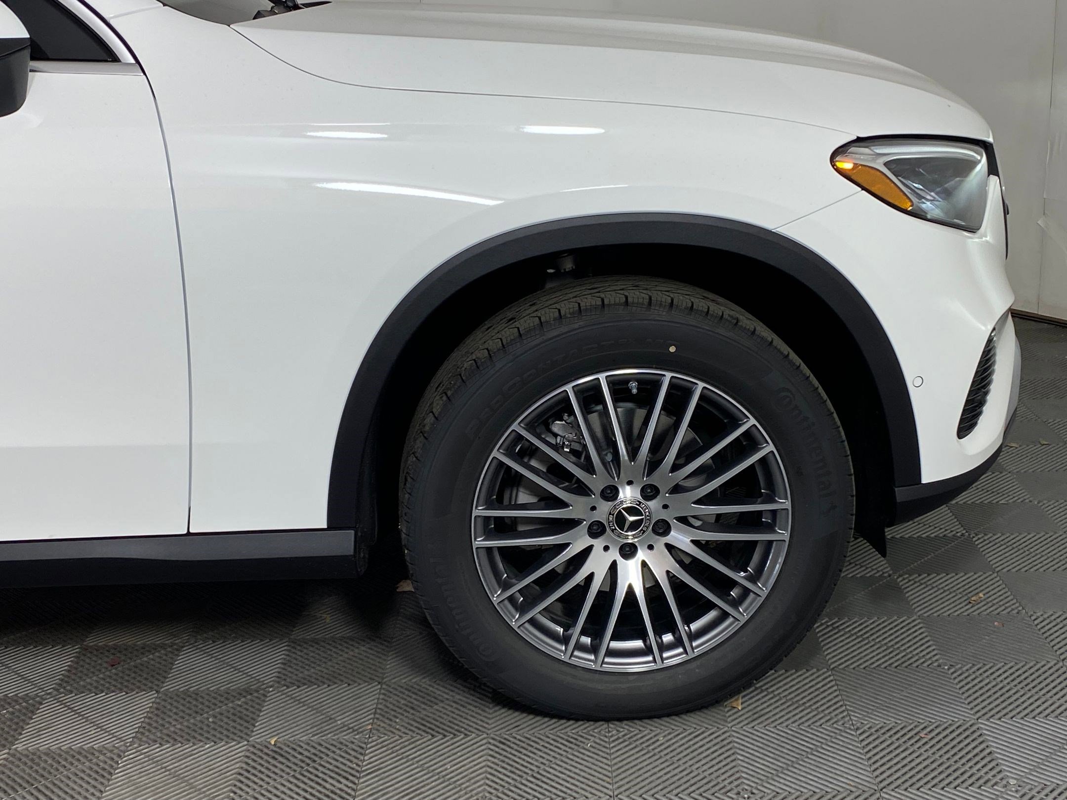 Used 2026 Mercedes-Benz GLC 300 4MATIC image 10