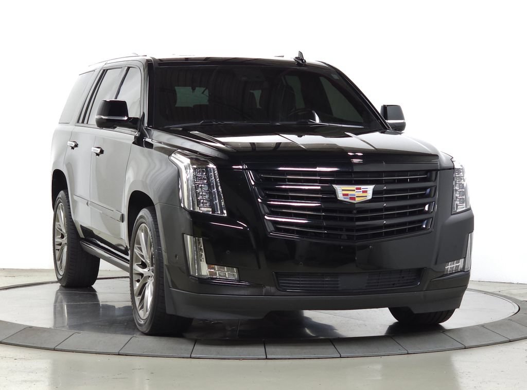 Used 2020 Cadillac Escalade Platinum w/ Escalade Sport Edition AWD/4WD image 11