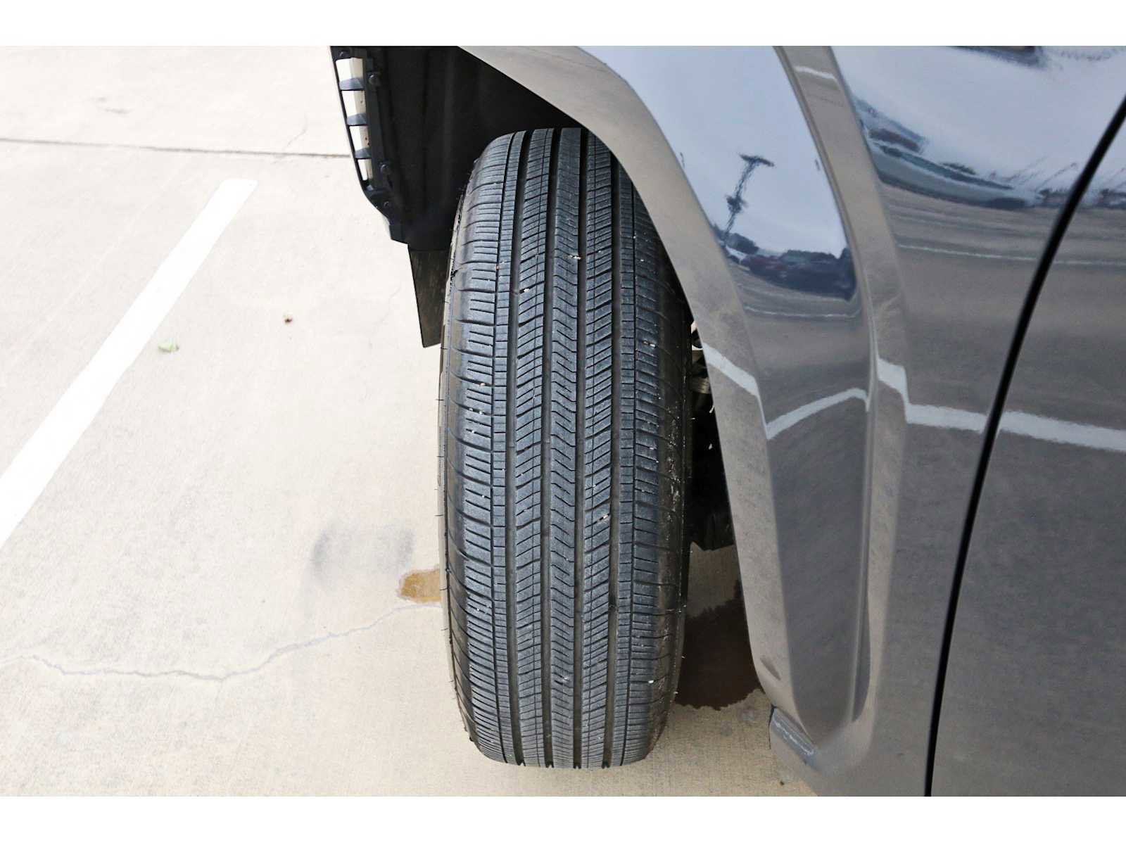 Used 2025 Toyota Tacoma SR image 28