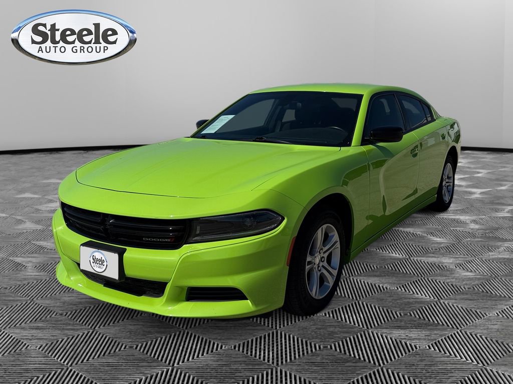Used 2023 Dodge Charger SXT image 1