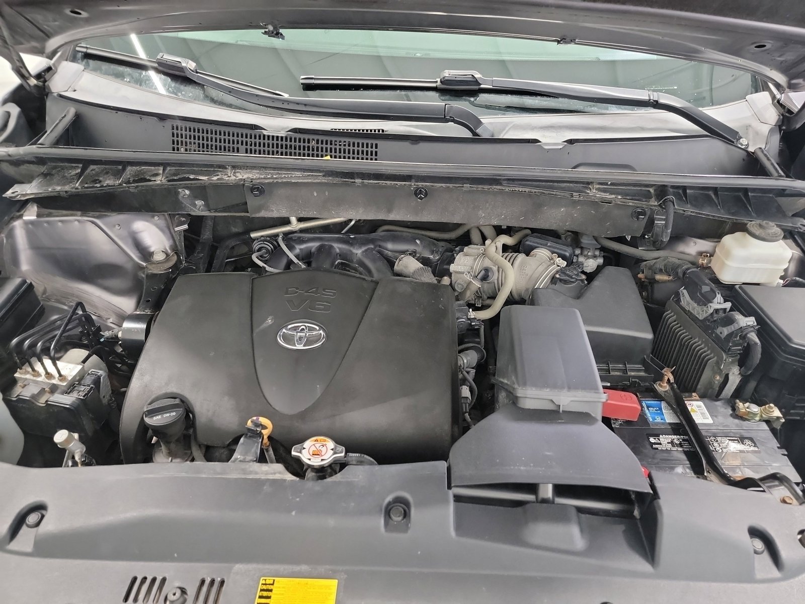 Used 2019 Toyota Highlander LE AWD/4WD image 24