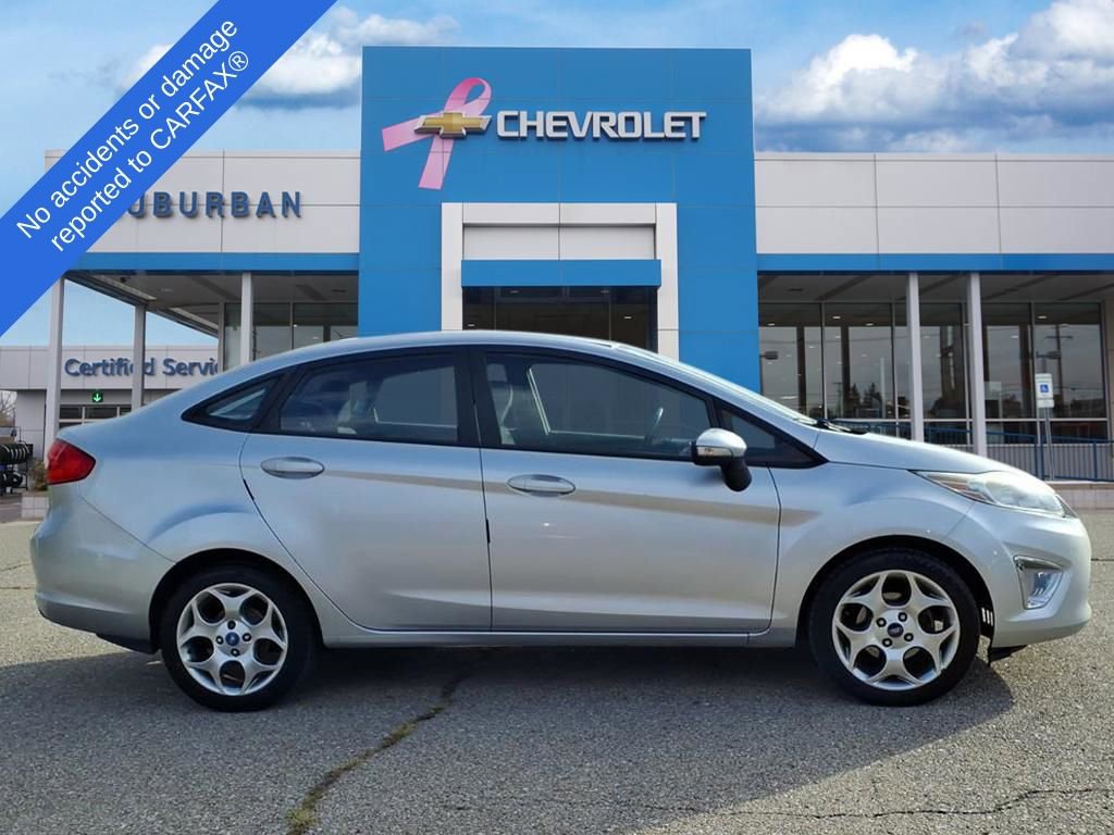 Used 2011 Ford Fiesta SEL image 4