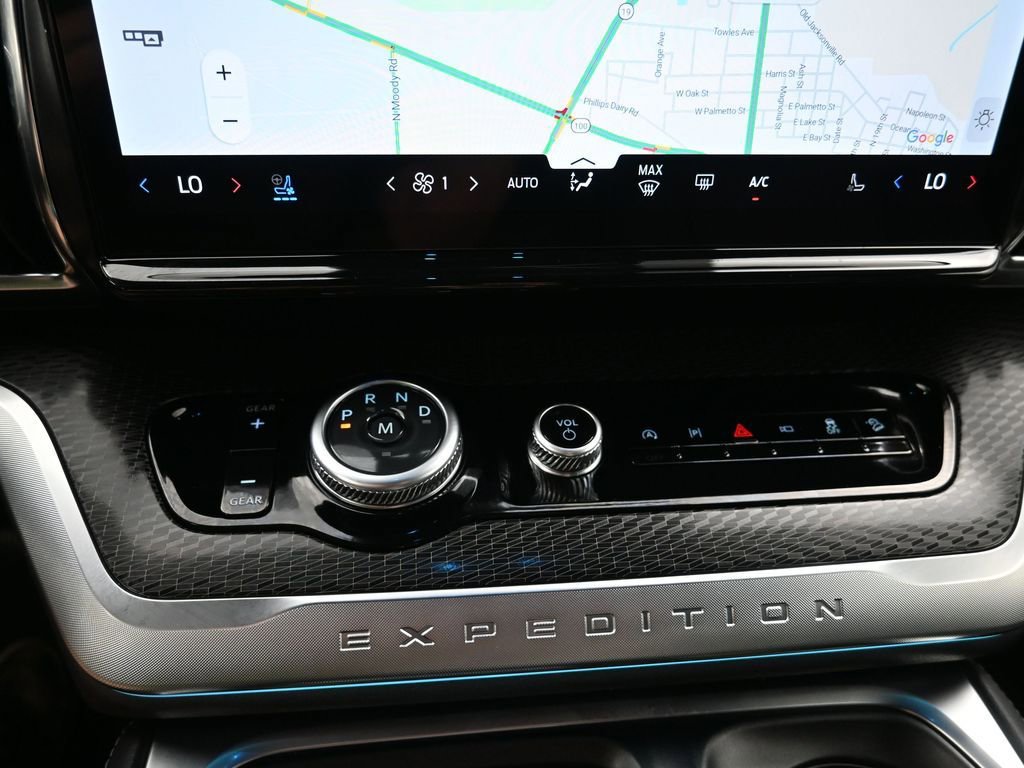 New 2026 Ford Expedition Platinum w/ Stealth Appearance Package AWD/4WD image 19