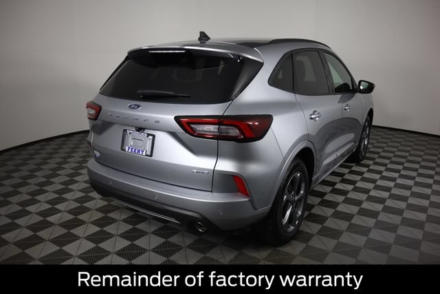 Used 2024 Ford Escape ST-Line w/ Tech Pack #1 AWD/4WD image 3