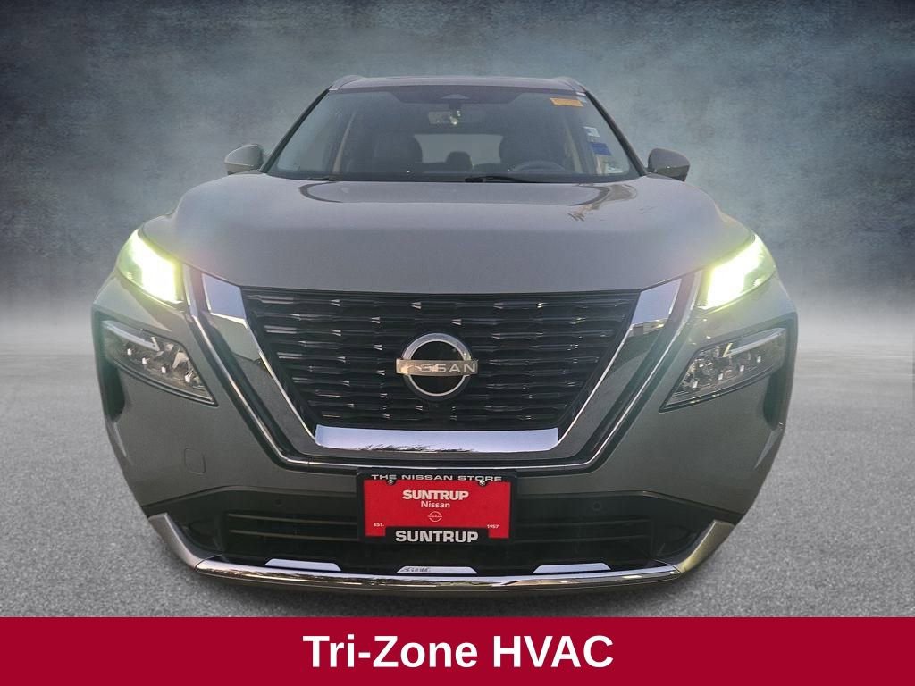 Used 2023 Nissan Rogue Platinum w/ Platinum Premium Package image 10