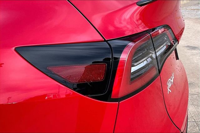 Used 2023 Tesla Model Y Performance image 22