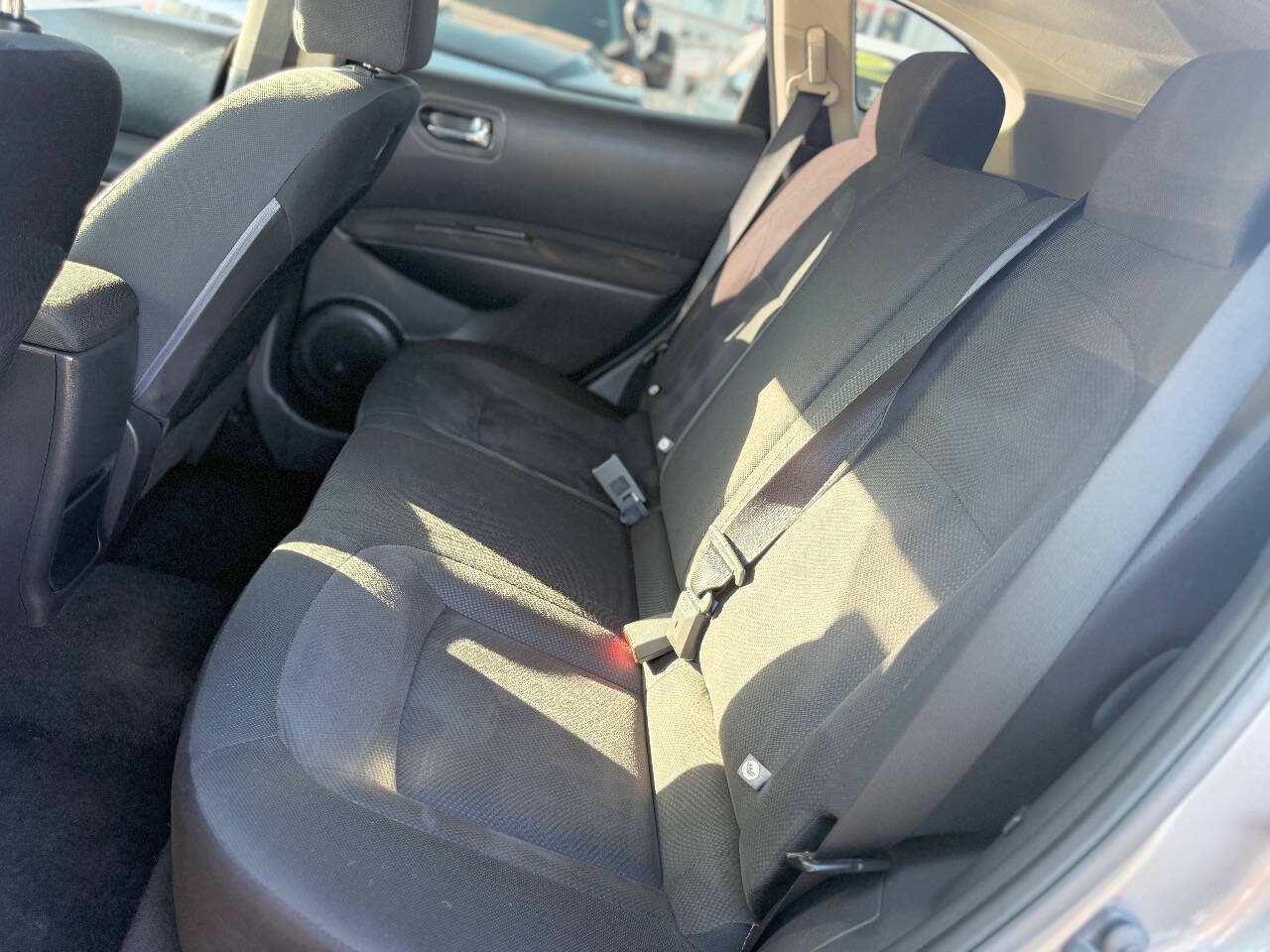 Used 2015 Nissan Rogue S w/ Convenience Package FWD image 13