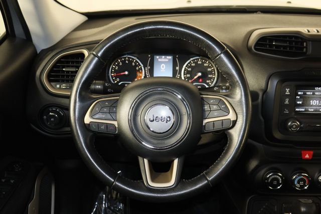 Used 2017 Jeep Renegade Latitude image 8