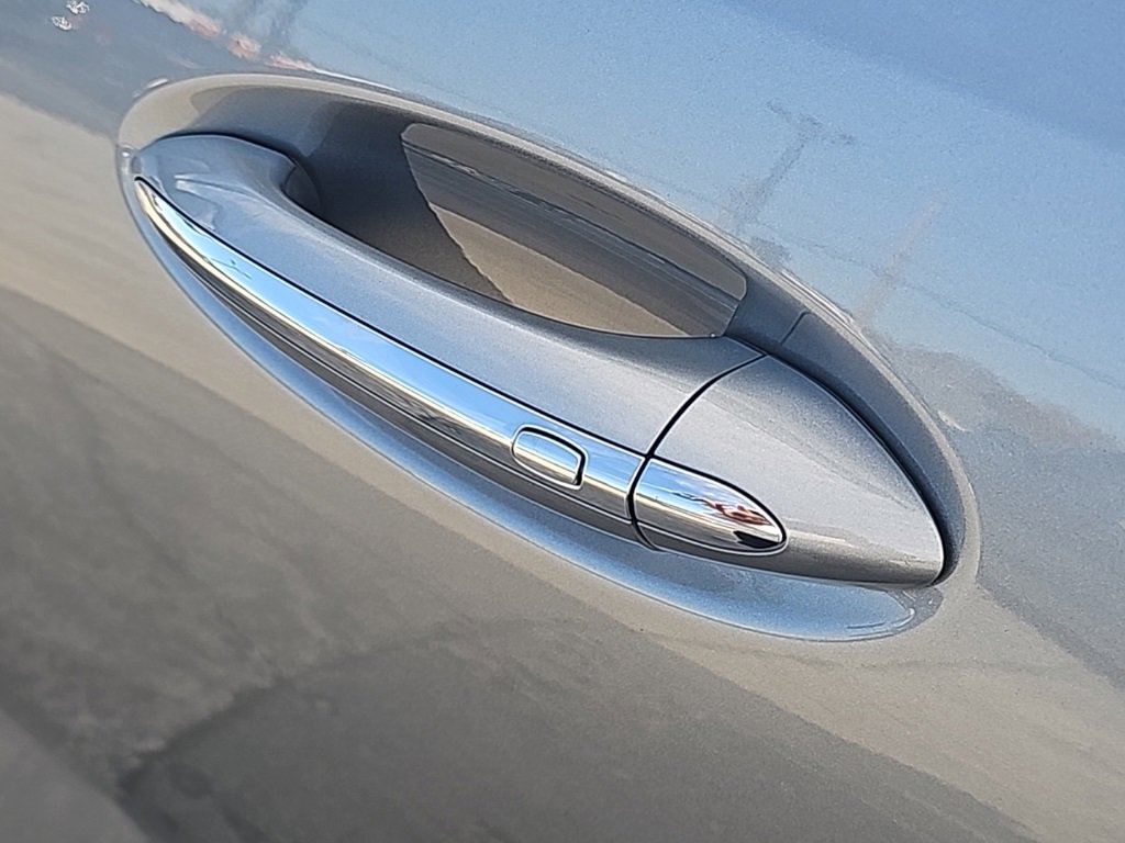 Used 2025 Buick Encore GX Sport Touring w/ Advanced Technology Package image 9