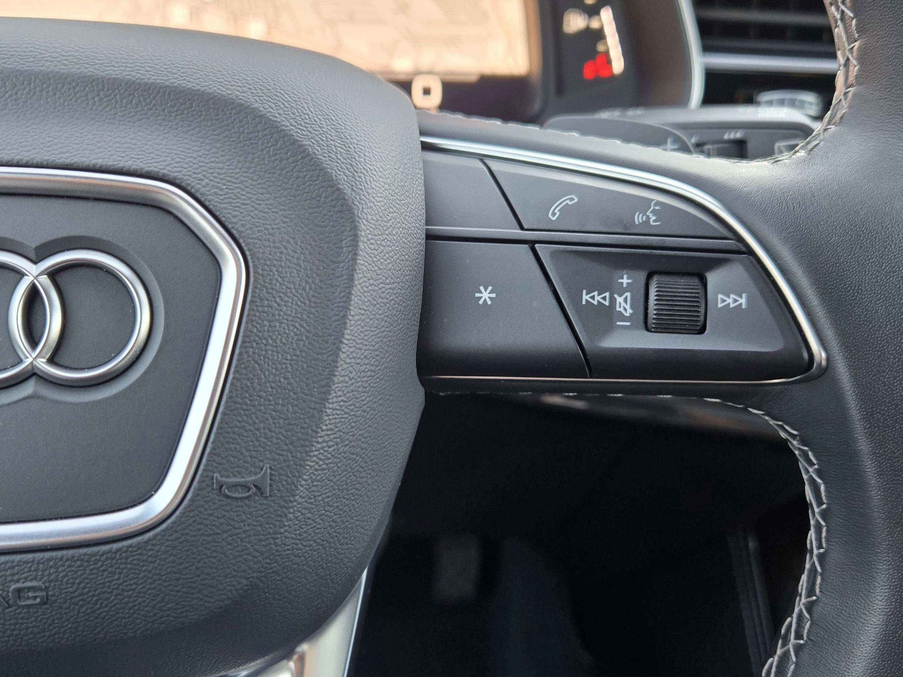 Used 2025 Audi Q7 3.0T Prestige w/ Prestige Package image 29