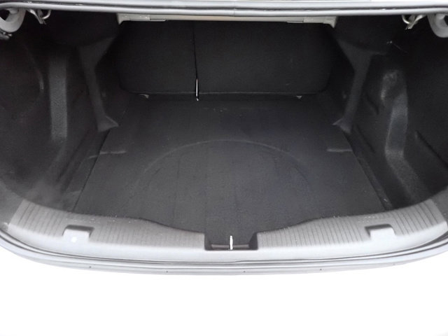 Used 2017 Chevrolet Cruze LT w/ Convenience Package image 4