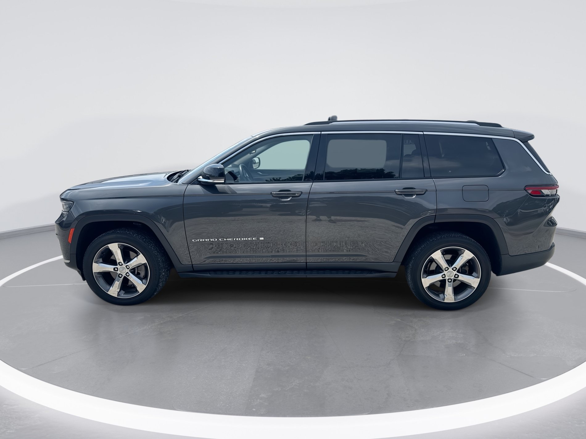 Used 2021 Jeep Grand Cherokee L Limited AWD/4WD image 7