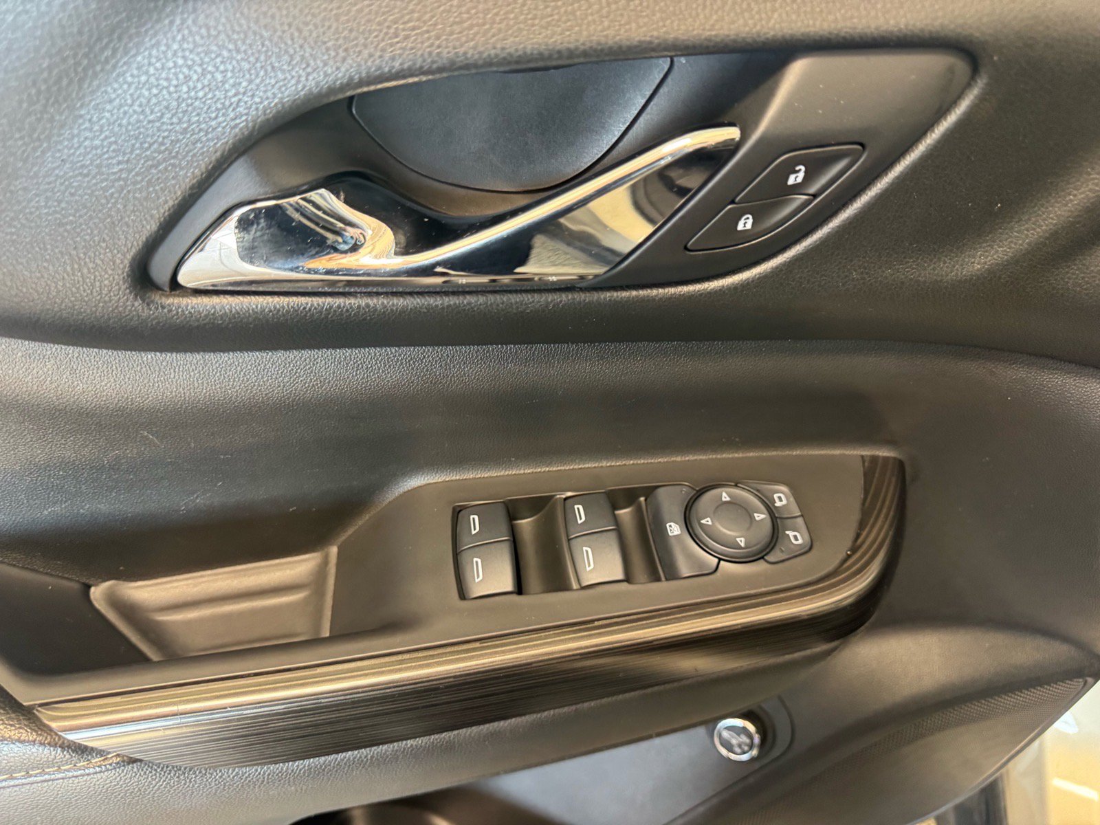 Used 2017 GMC Acadia SLT image 16