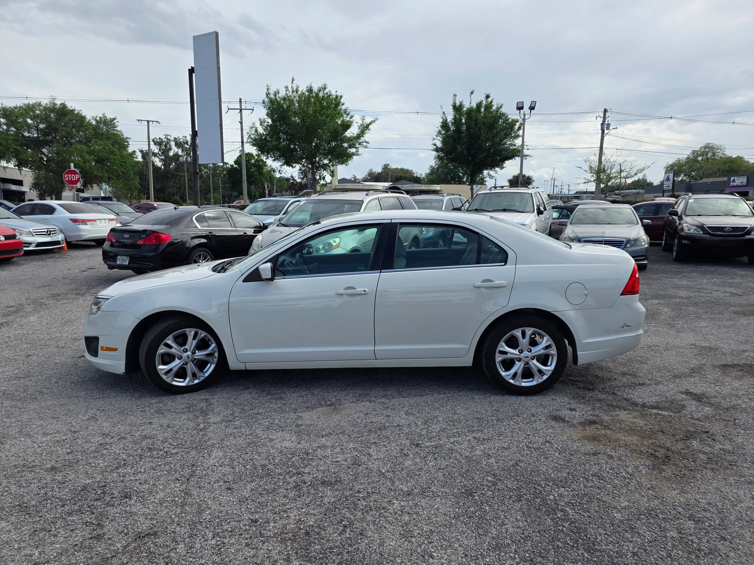 Used 2012 Ford Fusion SE image 4