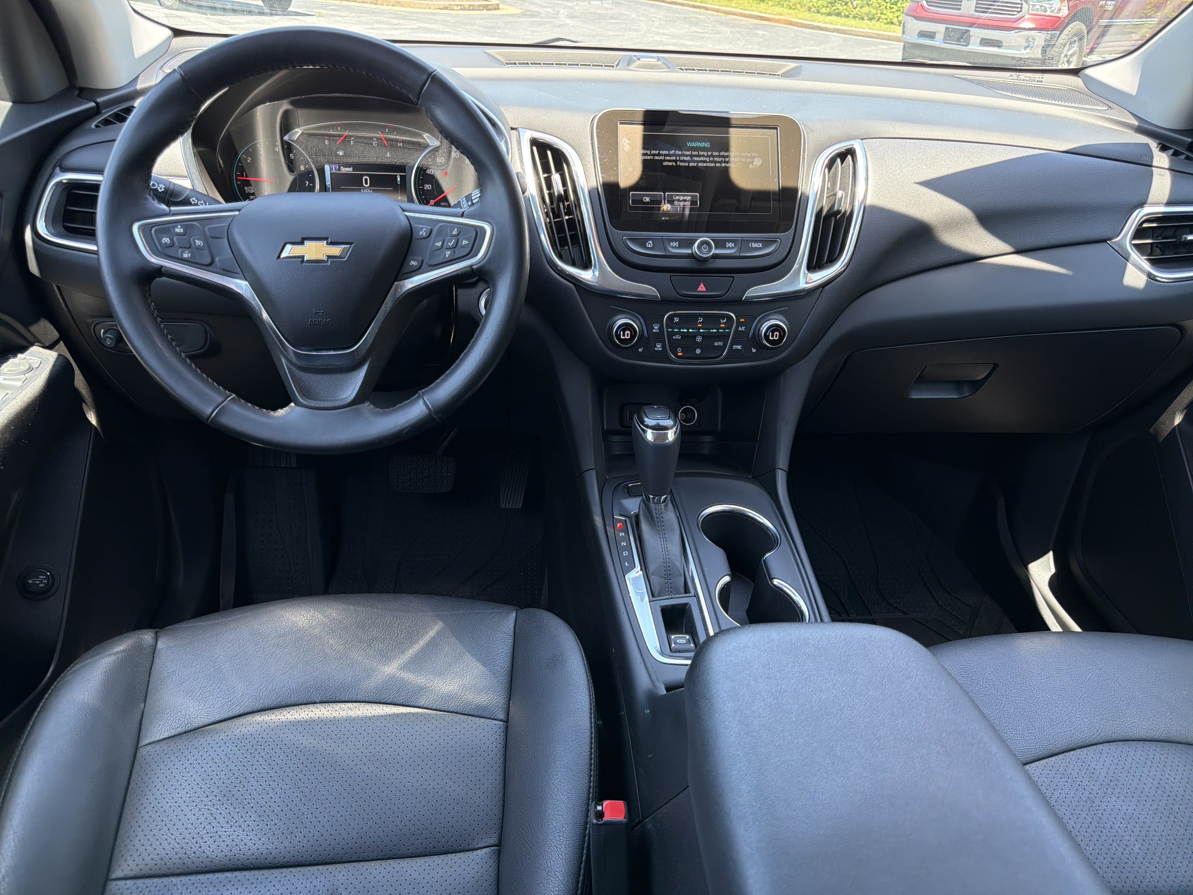 Used 2018 Chevrolet Equinox LT FWD image 23