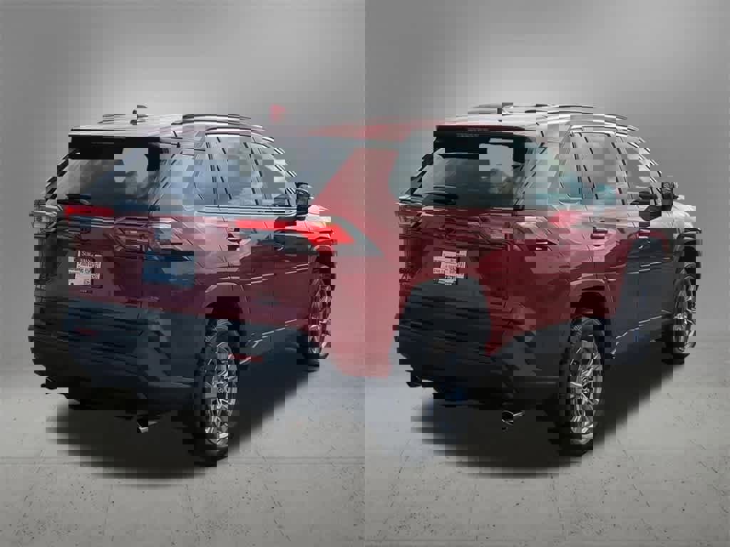 Used 2023 Toyota RAV4 XLE w/ Convenience Package image 6