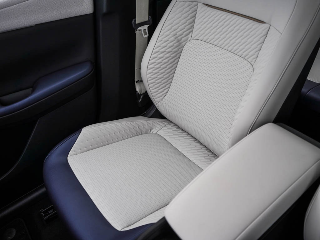 New 2026 Nissan Leaf Platinum+ w/ Illuminated Package image 25