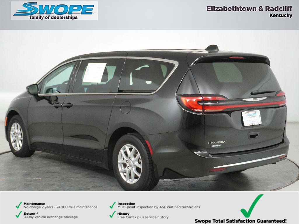 Certified 2024 Chrysler Pacifica Touring-L image 5