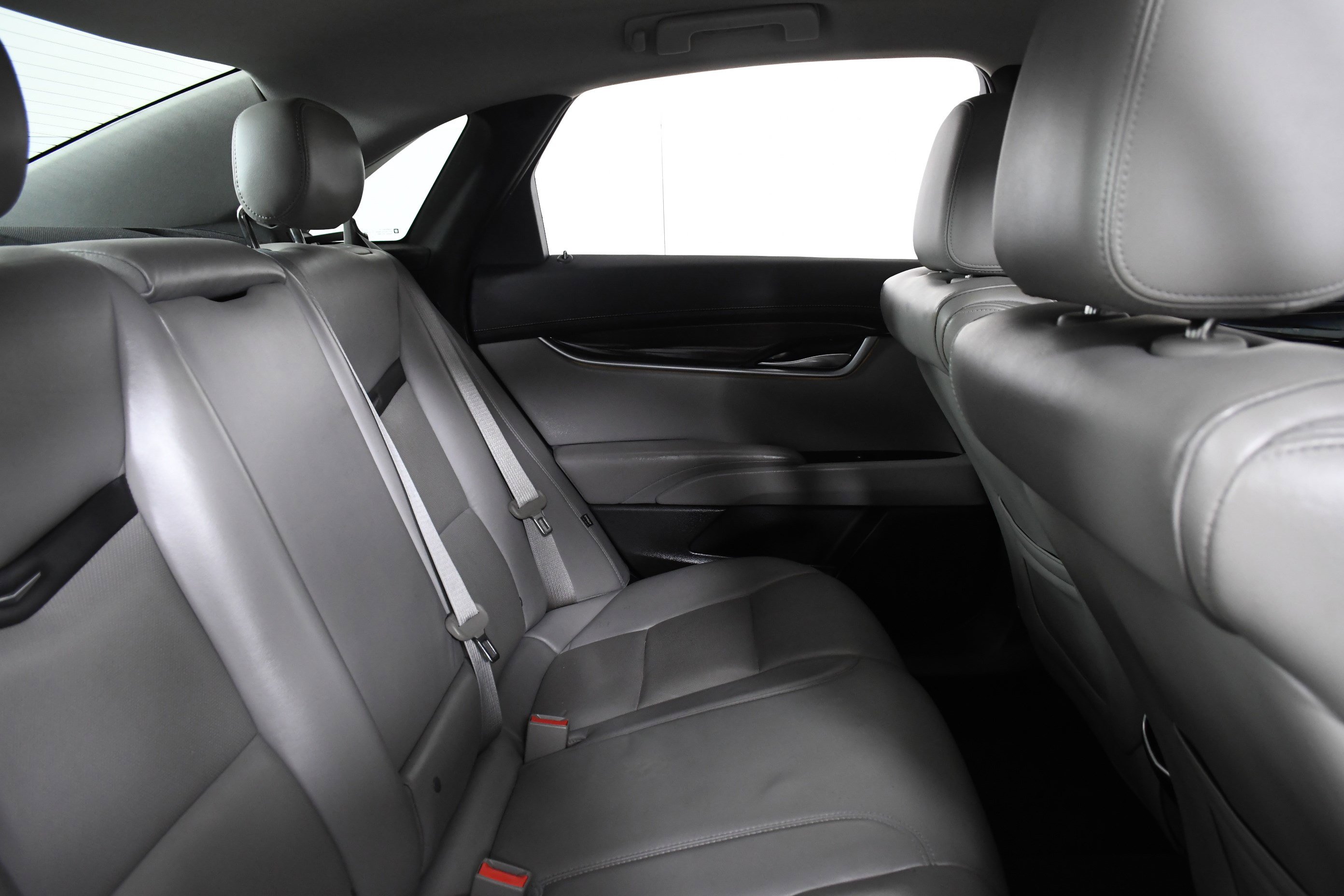 Used 2017 Cadillac XTS Luxury image 24