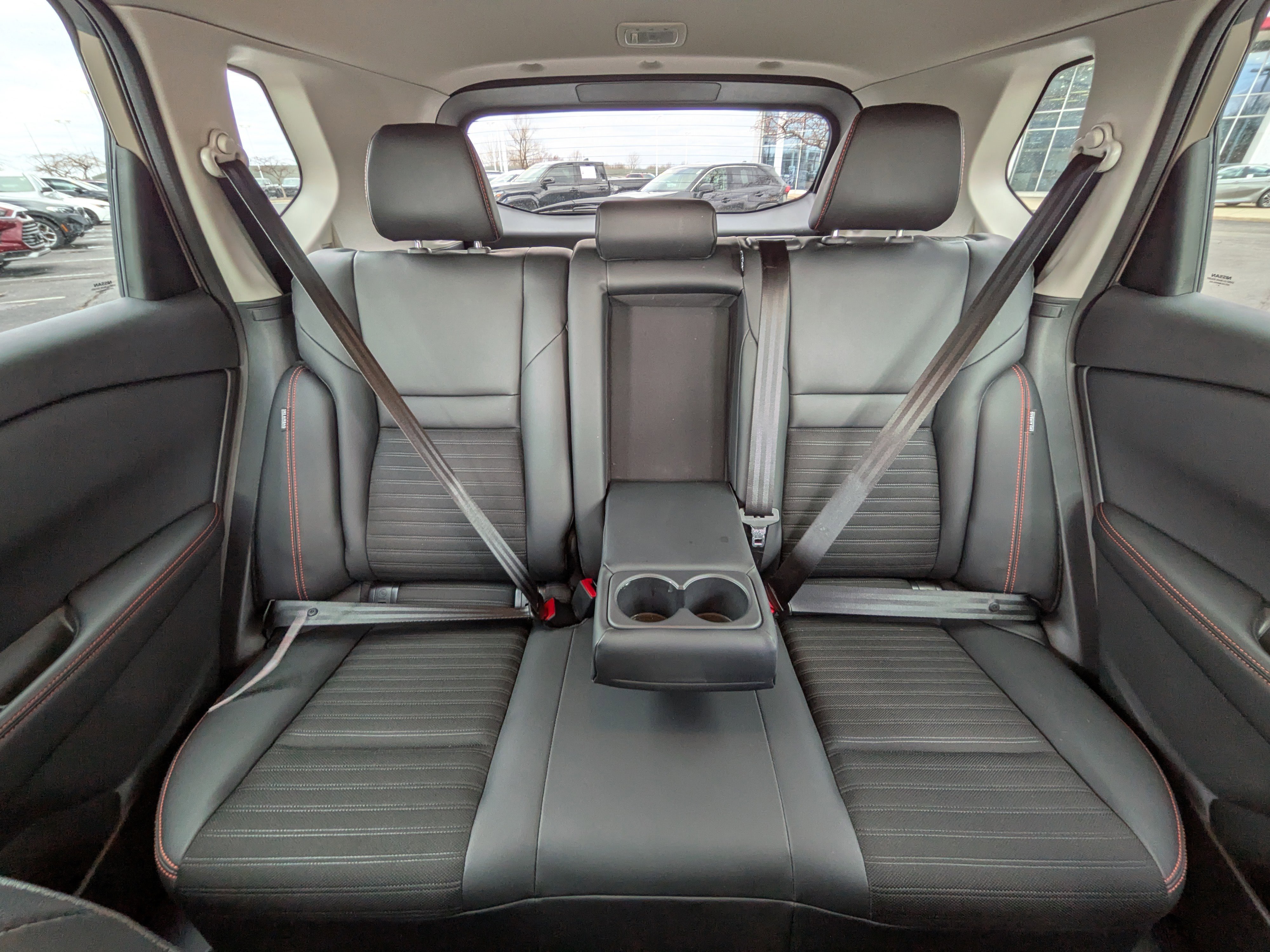 Used 2025 Nissan Rogue SV AWD/4WD image 21