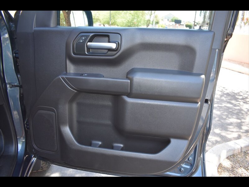 Used 2020 Chevrolet Silverado 1500 Custom Trail Boss image 36