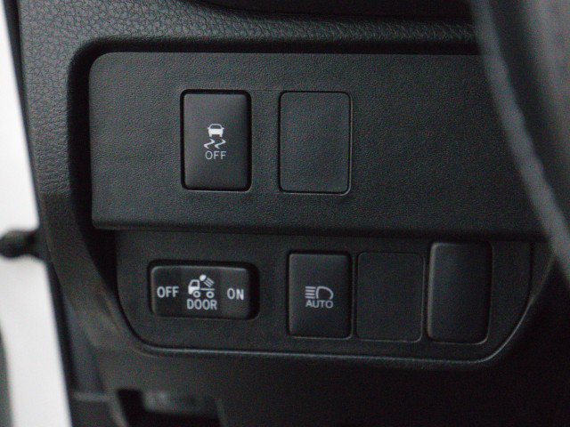 Used 2023 Toyota Tacoma SR5 AWD/4WD image 17