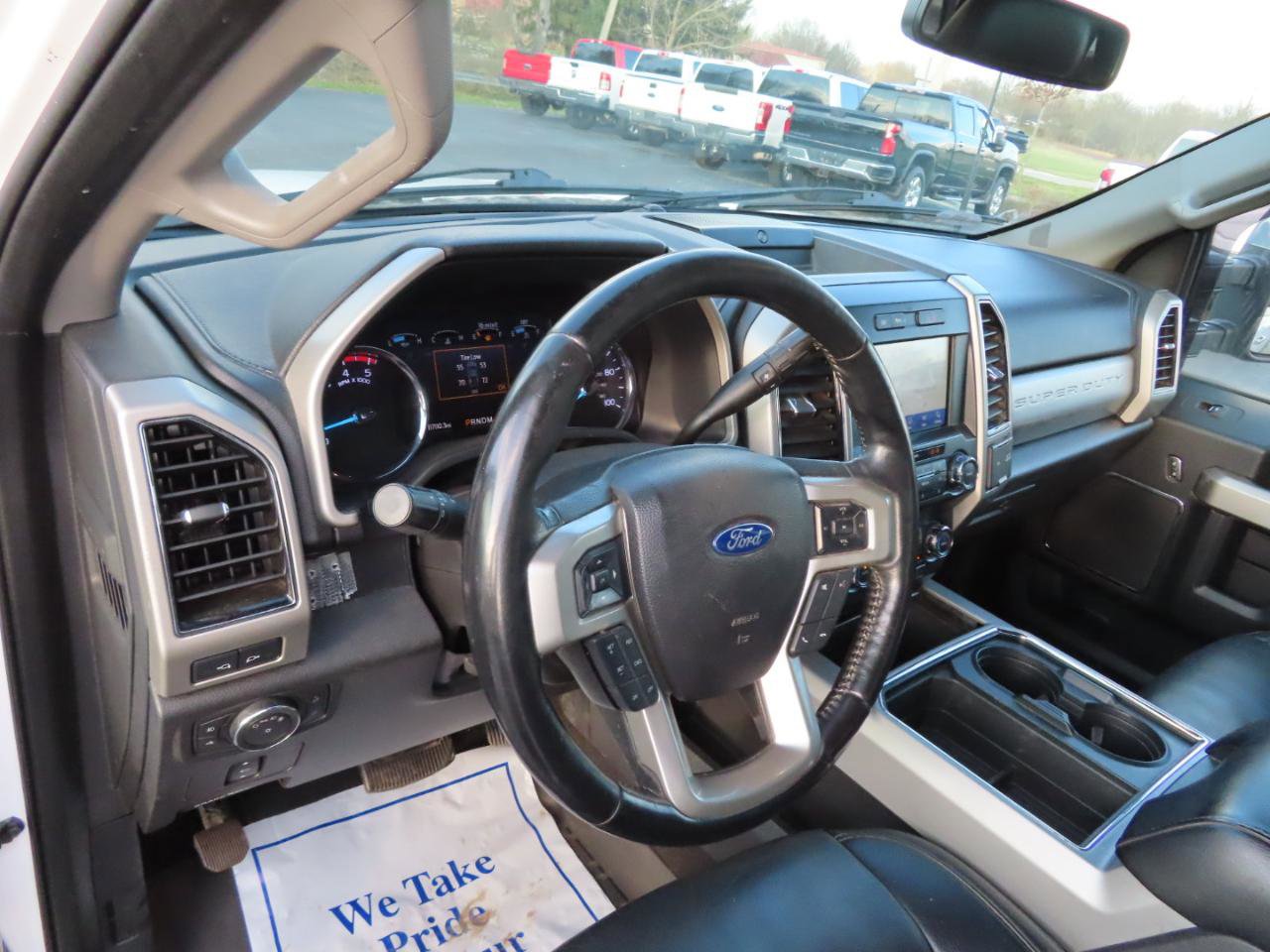 Used 2021 Ford F350 Lariat w/ Chrome Package image 31