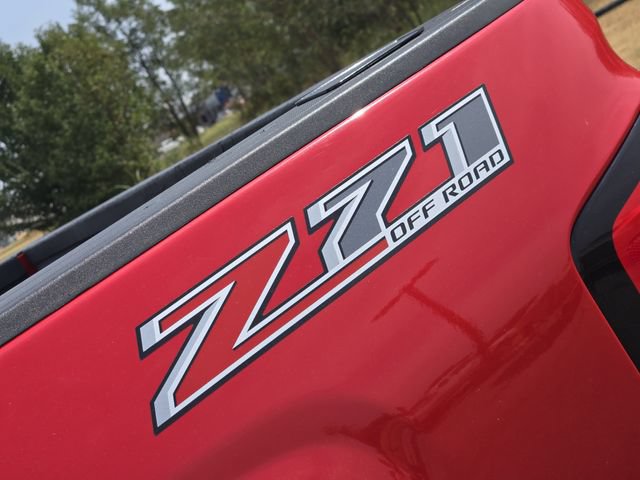 Used 2017 Chevrolet Silverado 2500 LTZ w/ Duramax Plus Package AWD/4WD image 11