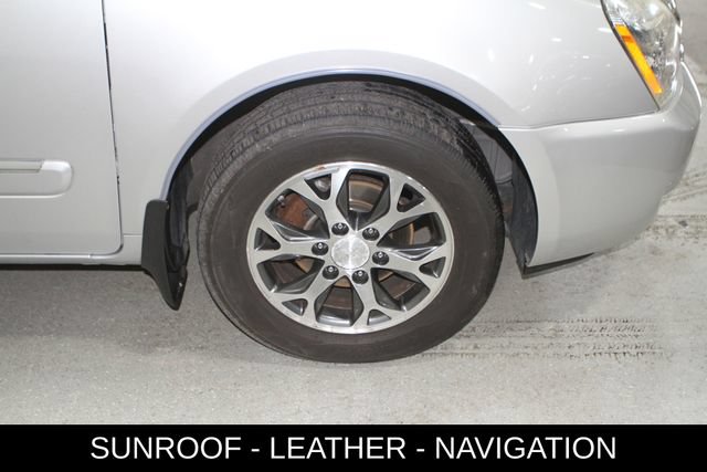 Used 2014 Kia Sedona EX w/ Navigation Package FWD image 6