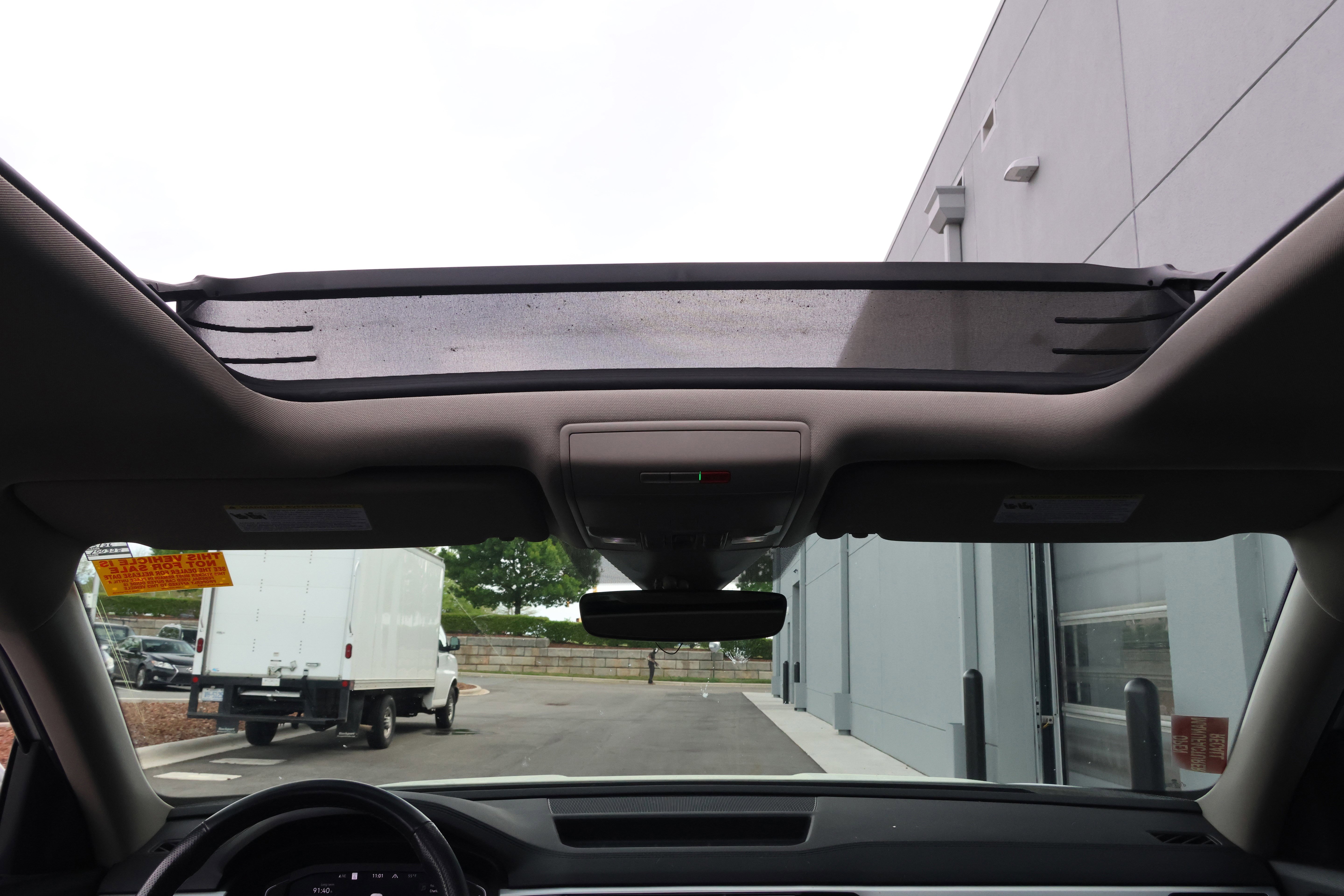 Used 2022 Volkswagen Atlas SEL Premium AWD/4WD image 31