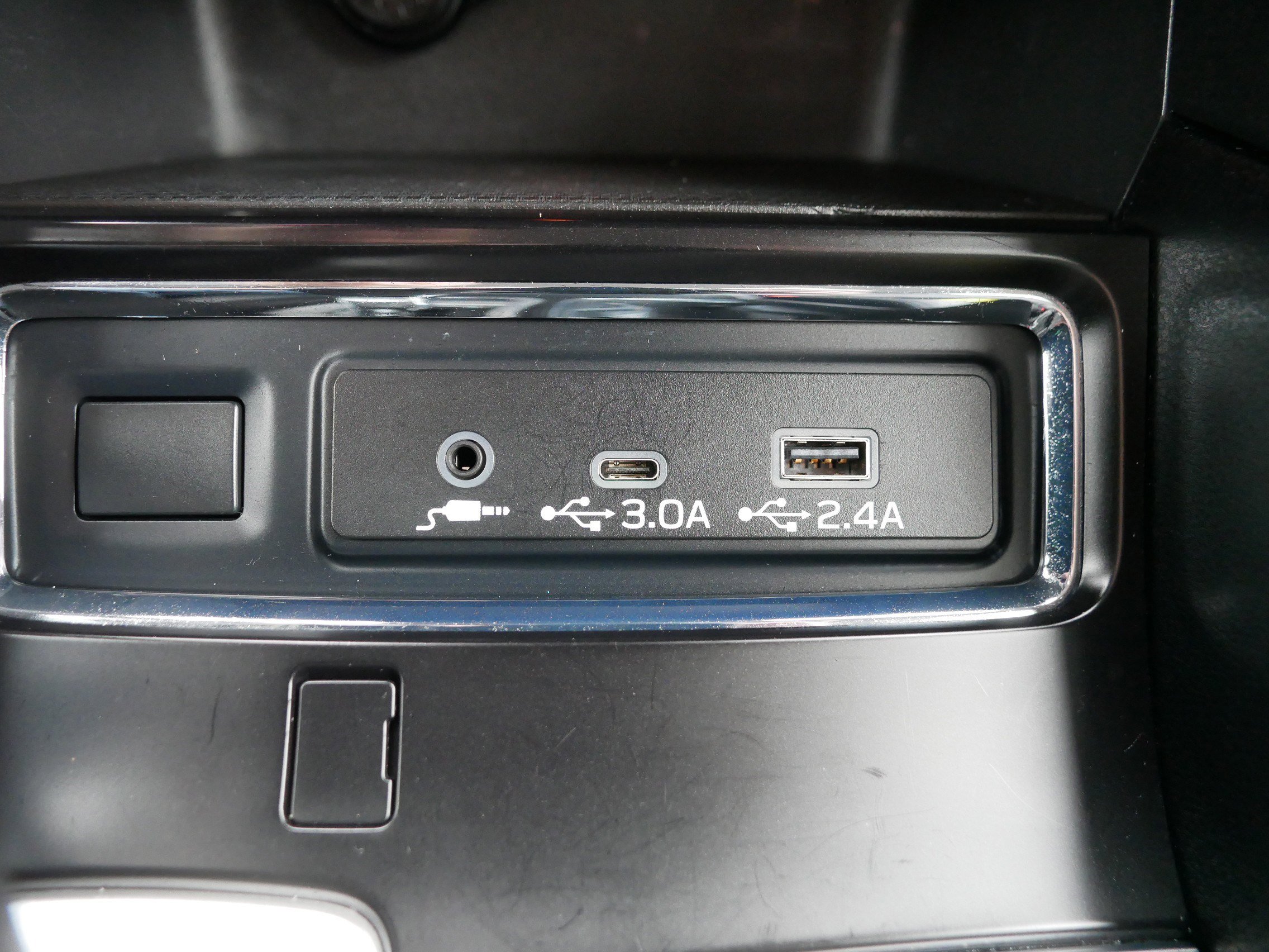 Used 2023 Subaru Ascent Limited image 33