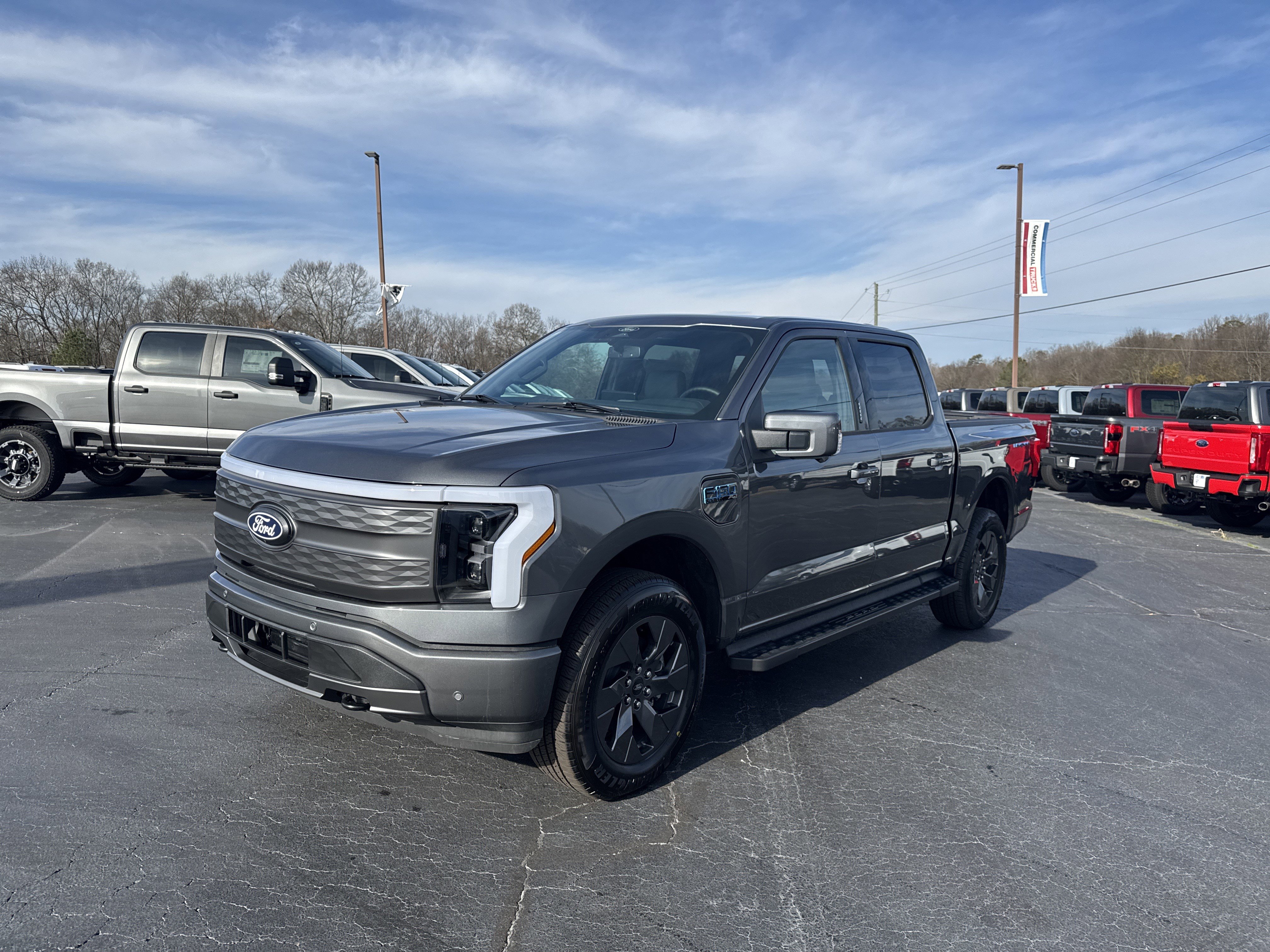 New 2025 Ford F150 Lightning Lariat video 2